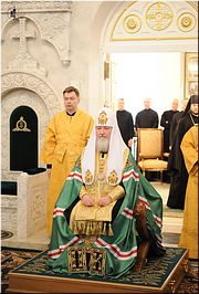 В неделю о мытаре и фарисее Святейший Патриарх Кирилл совершил Божественную литургию в храме Спаса Преображения на Песках