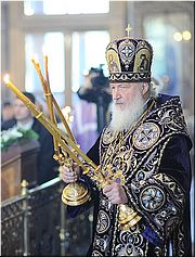 Святейший Патриарх Кирилл в храме свт. Мартина Исповедника 27 сентября 2011 г.